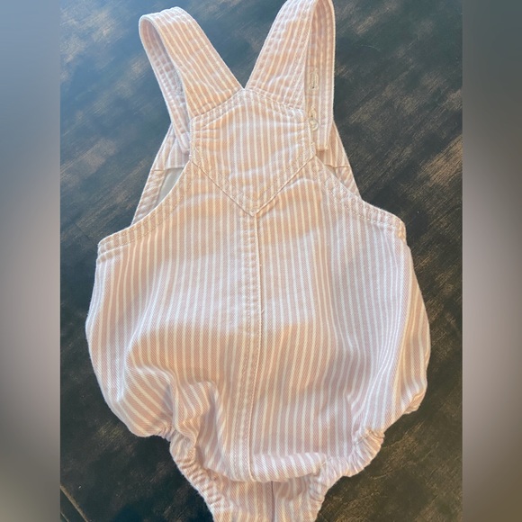 Pink and white overall romper, baby girl, 6-12 months - Picture 2 of 4